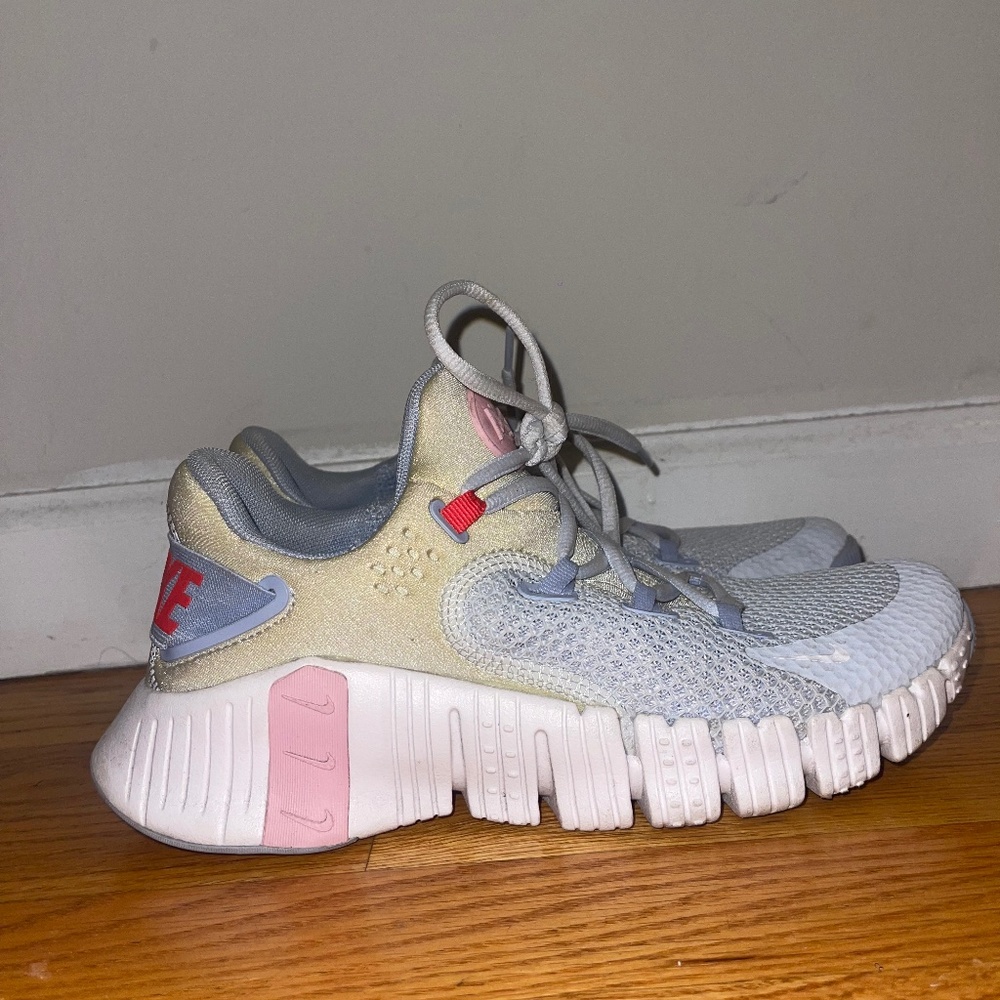 NIKES